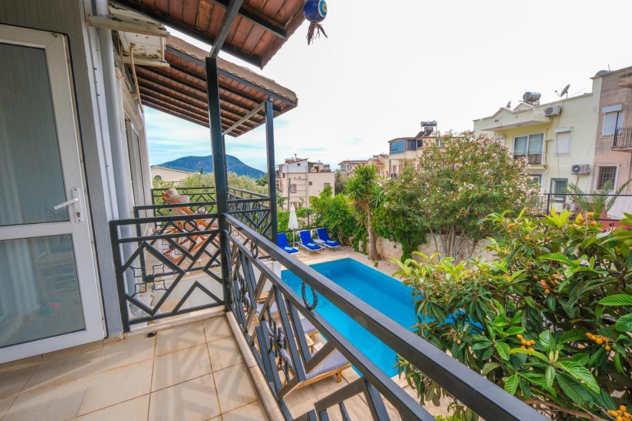 Yigit Apart Kalkan Luaran gambar